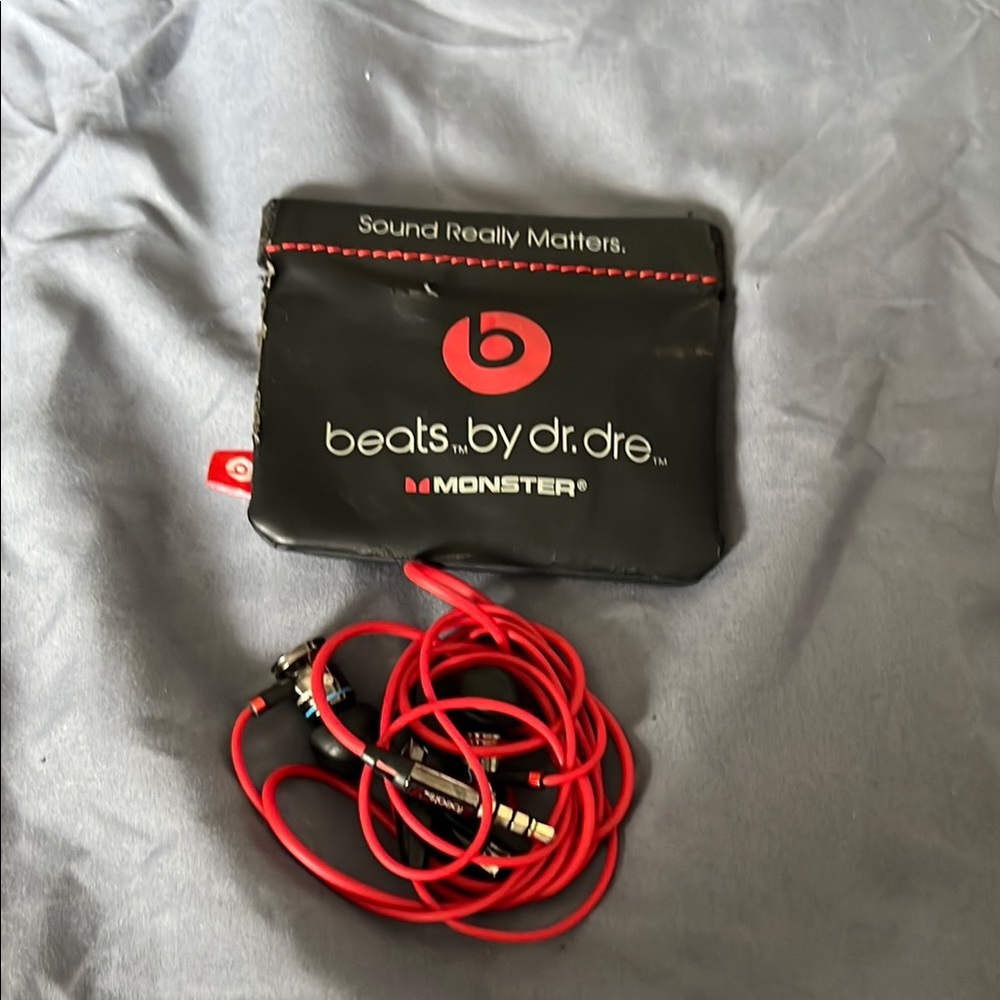 Beats by Dr. Dre Red Earphones with Case